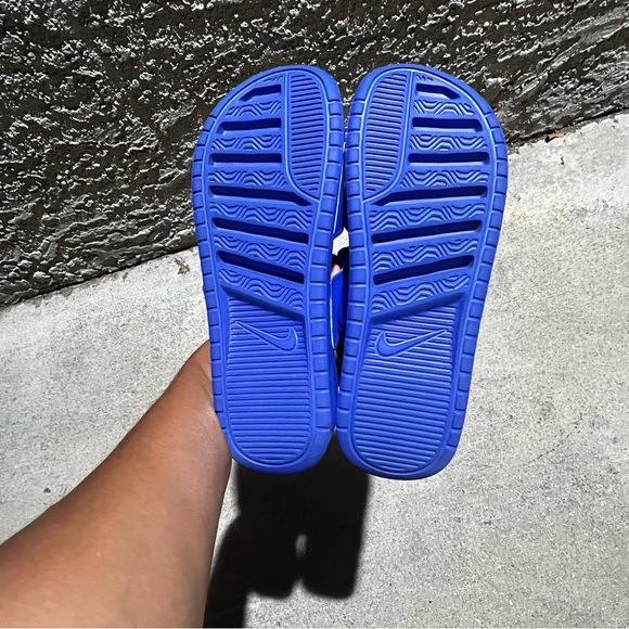WMNS NIKE BENASSI DUO ULTRA ROYAL BLUE WHITE SLIDES - Picture 2 of 4